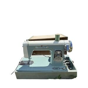 DRESSMAKER SEWING MACHINE MODEL MINT GREEN WITH CASE